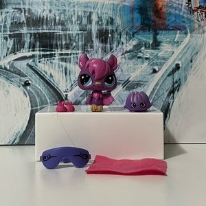 💜 littlest pet shop / LPS bat #1926 with accessories